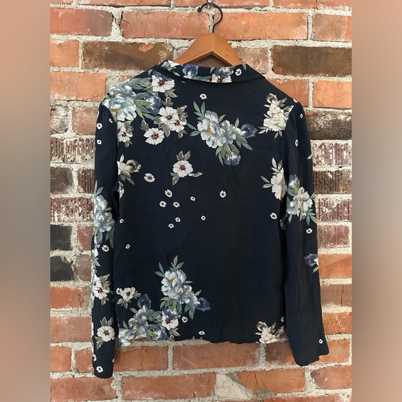 Floral Blouse - Picture 2 of 2